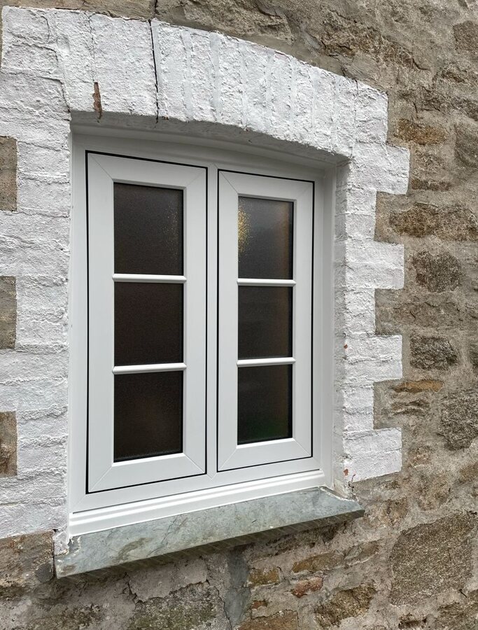 A glazed extension with new doors for a Cornwall home